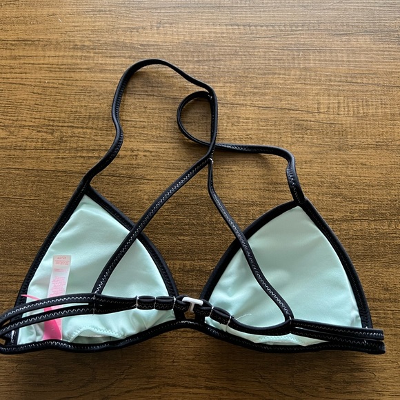Victoria Secret Bikini Top - Picture 2 of 3